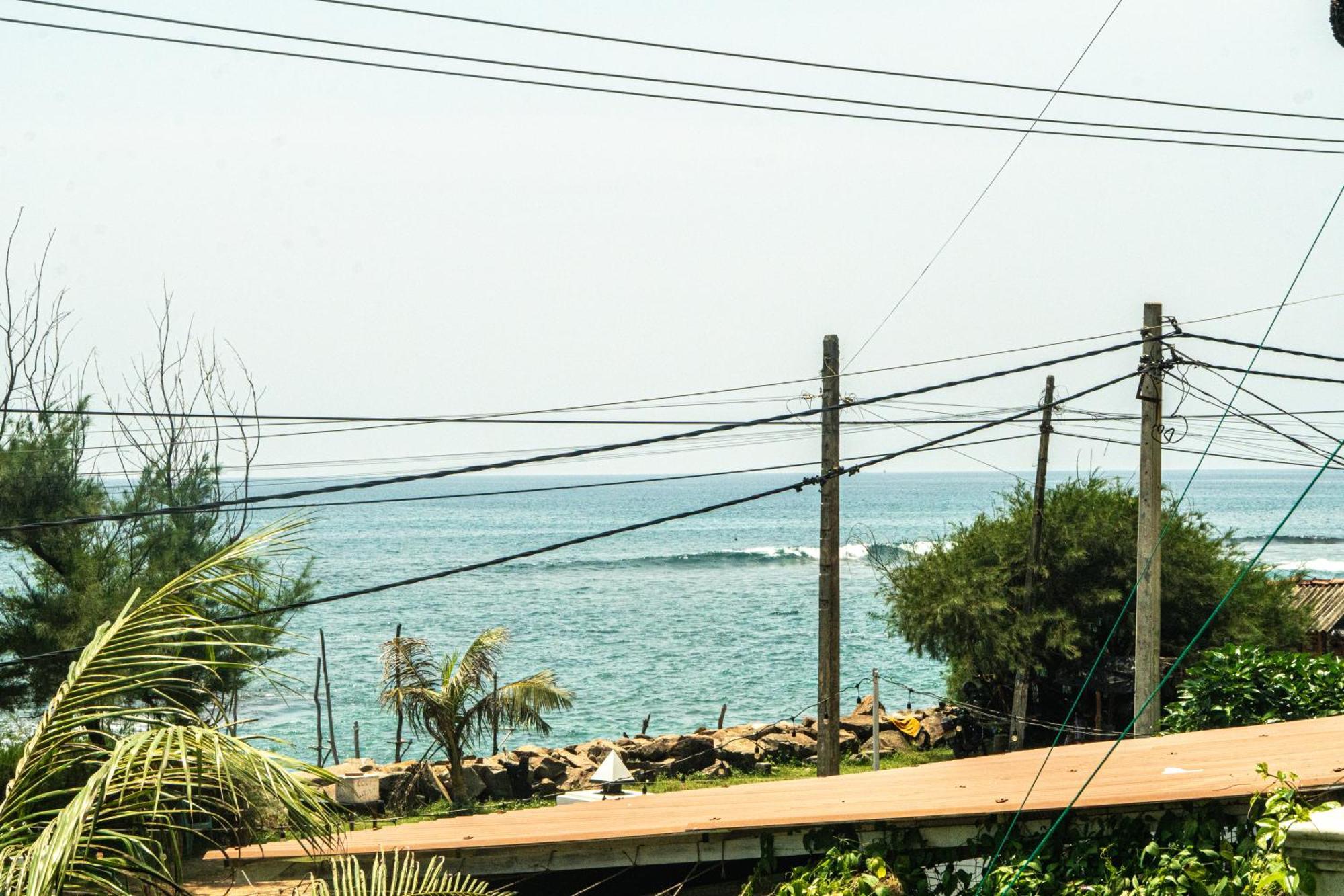Hotel Cocos Midigama East Exterior foto